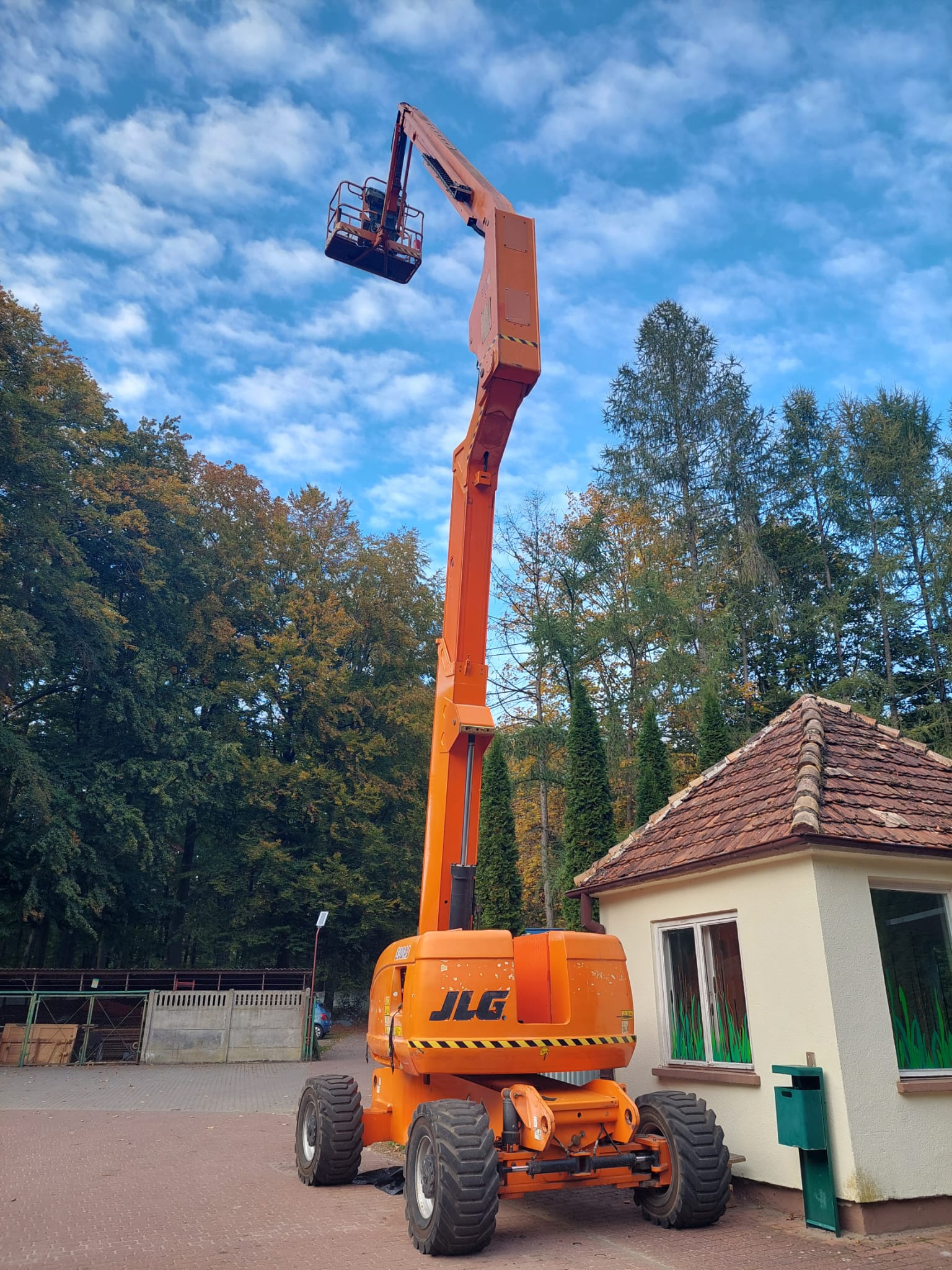 Podnośnik Koszowy JLG 800 AJ